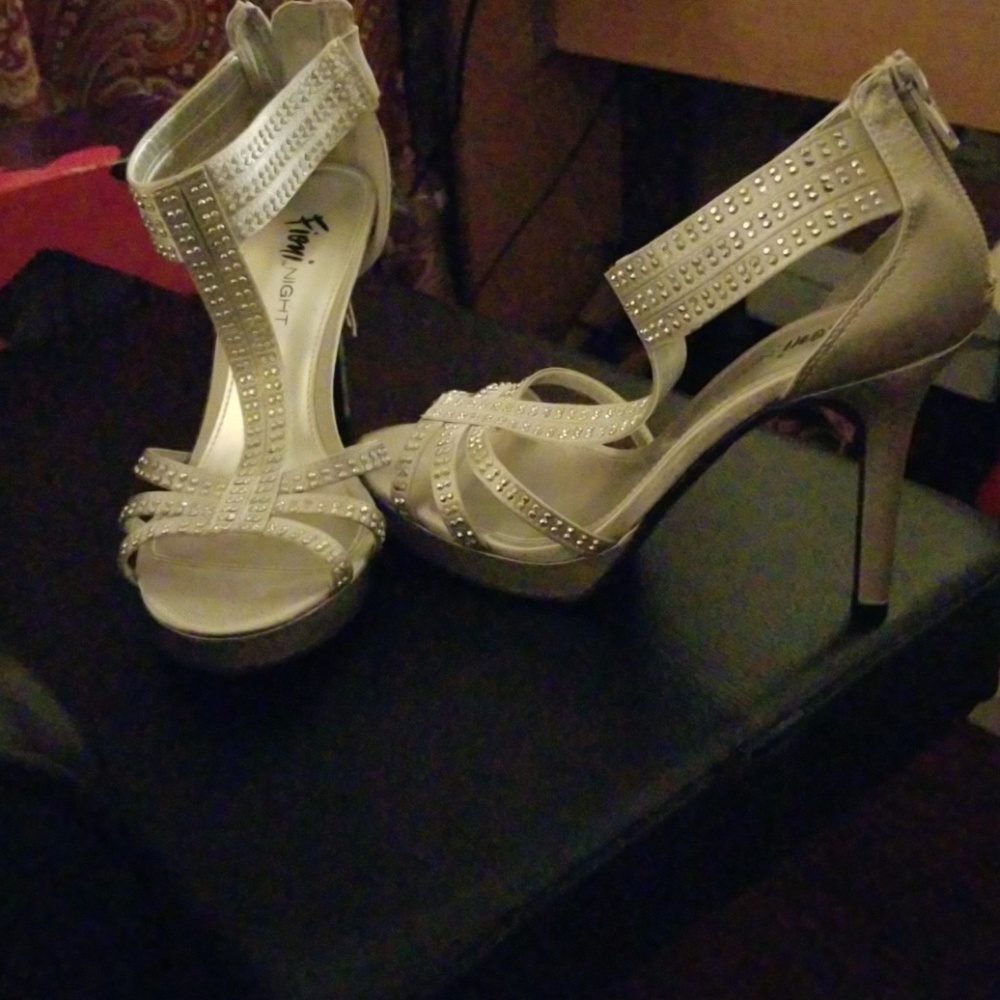 Shoes - Picture 2 of 2